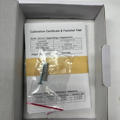 Rotronic HYGROFLEX HF132(WB1XD1XX) Temperature and Humidity Transmitter HF132-WB1XD1XX