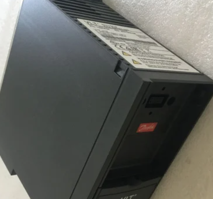 danfoss Frequency Converter VLT Micro Drive FC 51 series FC051P4K0T4E20H3BXCXXXSXXX 132F0026