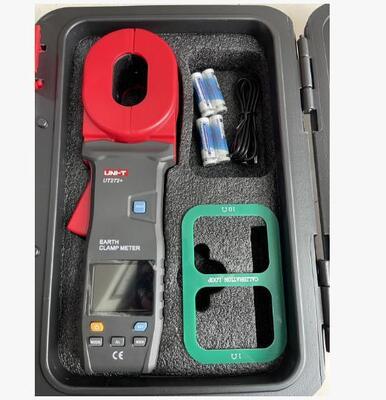 UNI-T UT272+ Clamp-on Ground Resistance Tester