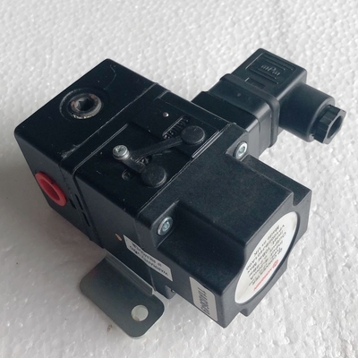 1/4" BSP Proportional Directional Control Valve Hydraulic VP1008BJ401A00
