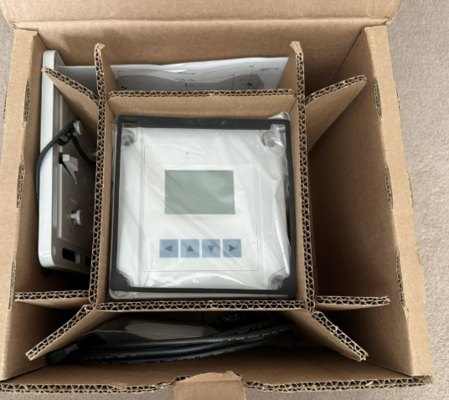 SITRANS LUT400 Ultrasonic Level Controller 60m Range