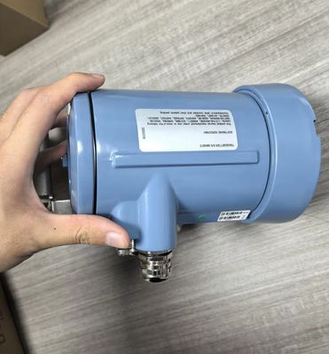 Brand New Emerson Micro Motion 1700R12AFFEZZZ Flow Transmitter with IP66 IP67 Protection for Field Mount Applications
