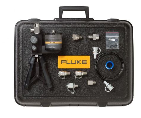 Fluke 700TTH5K Premium Transmitter Test Hose Kit with 5000 psi Rating and 1/4" & 1/8" NPT Connectors