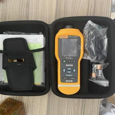 The brand-new Fluke 805 portable vibration measuring instrument and vibration pen are in stock