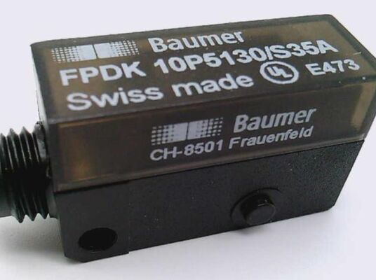 Baumer FPDK 10P5130/S35A Photoelectric Retro-reflective Sensor with Pulsed Red LED 3.5 m Range and M8 4-pin Connector