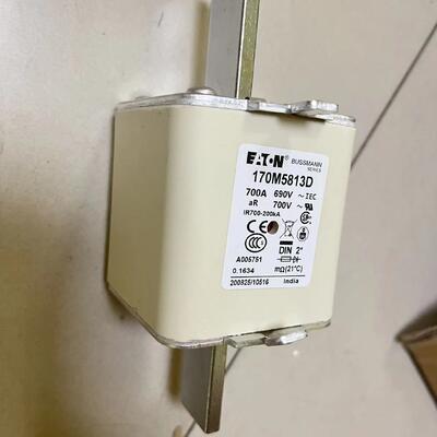 Eaton Bussmann 170M5813D series high speed square body fuse, 700V (UL), 690V (IEC), 700A, 200  kAIC, Combination fuse status indicator